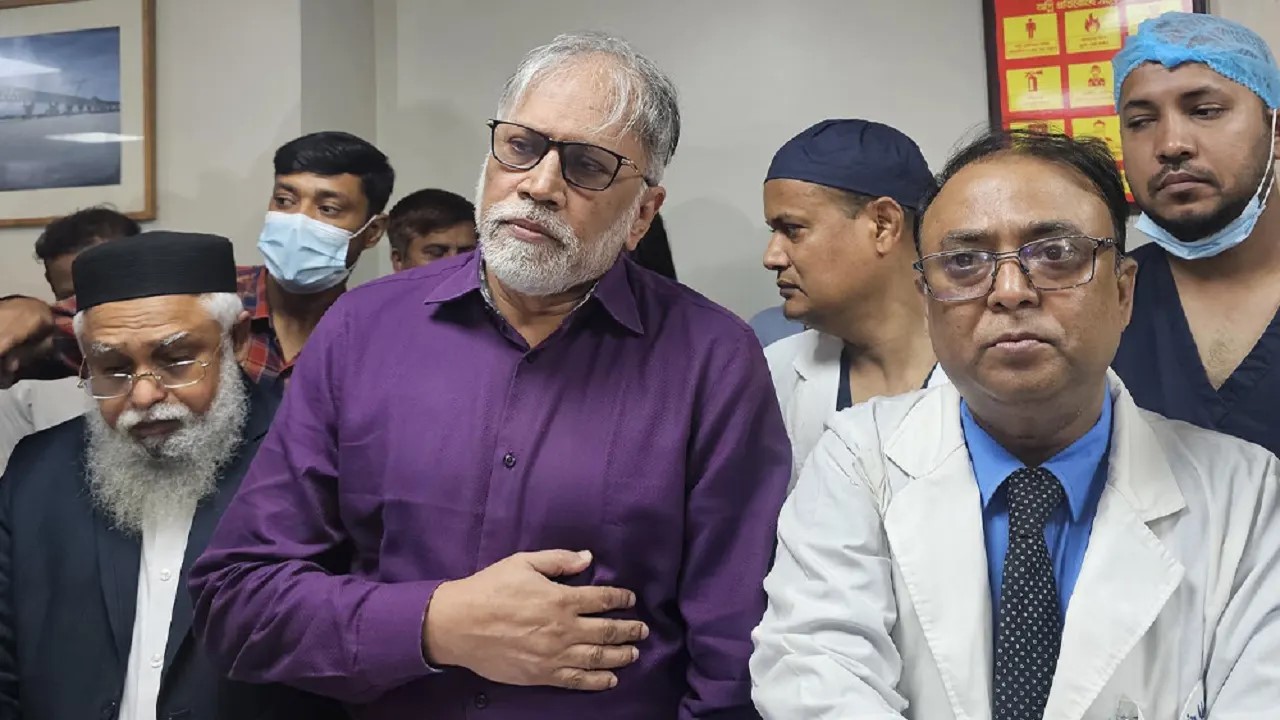 সিঙ্গাপুর থেকে চিকিৎসক-নার্স আসছেন রাতেই